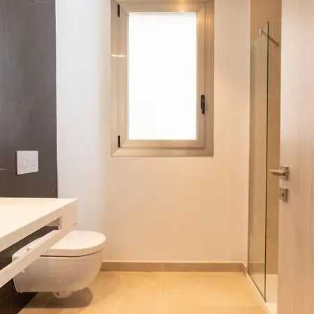 Veraxul Aria By The Serene Seafront Luxury Apartment Fuengirola